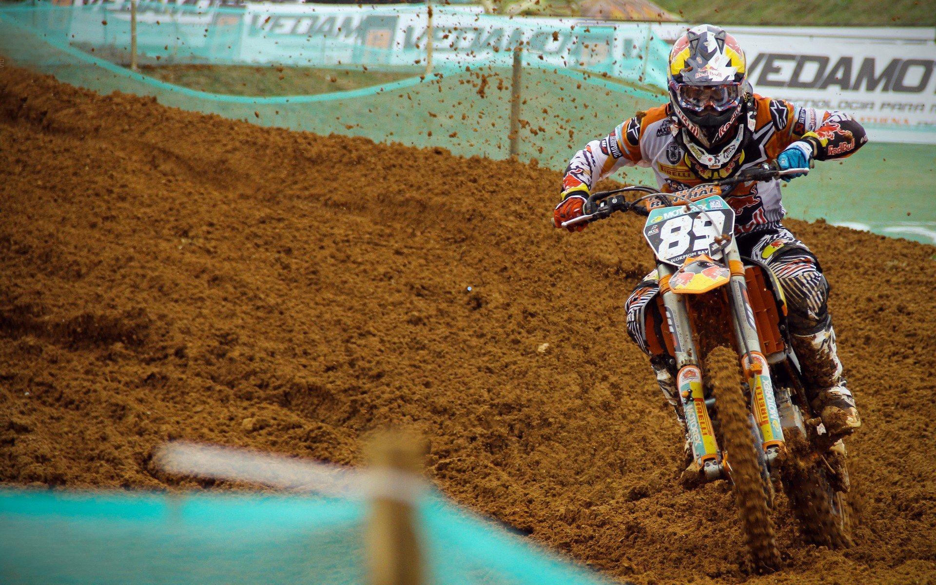 布朗全能爆发狂揽36+10+5，凯尔特人再克魔术2-0领先；波尔津吉斯20+10力筑内线屏障